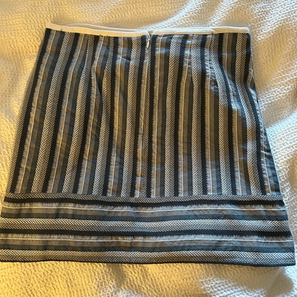 Patterned pencil/mini skirt - Picture 3 of 4